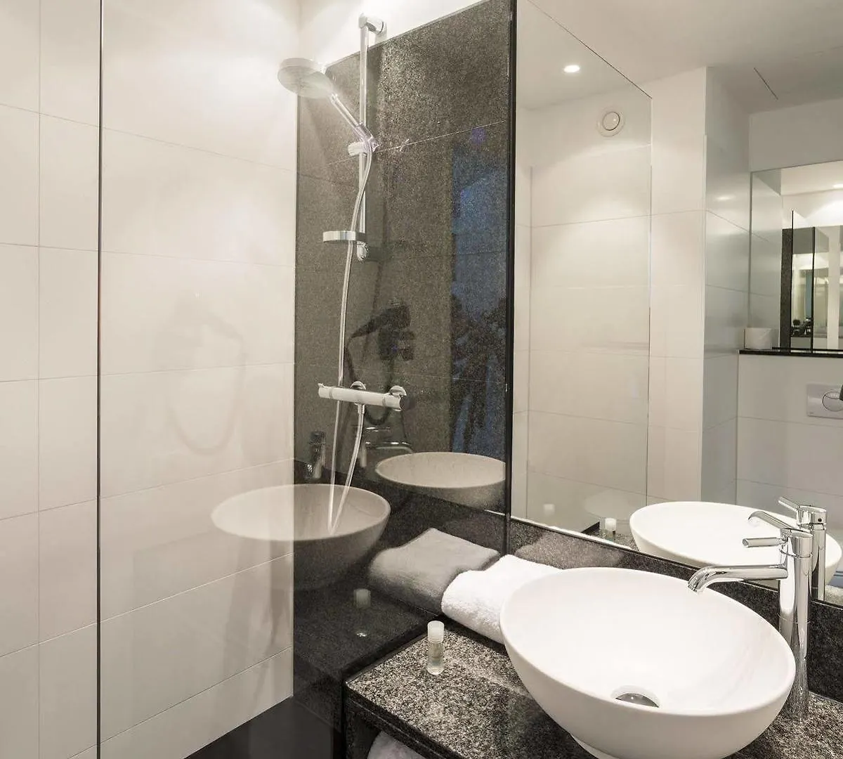 Motel One Leipzig-Augustusplatz 3*, Leipzig